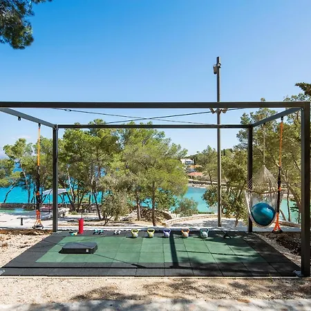 Vale - Exclusive & Private By The Sea Villa Sutivan