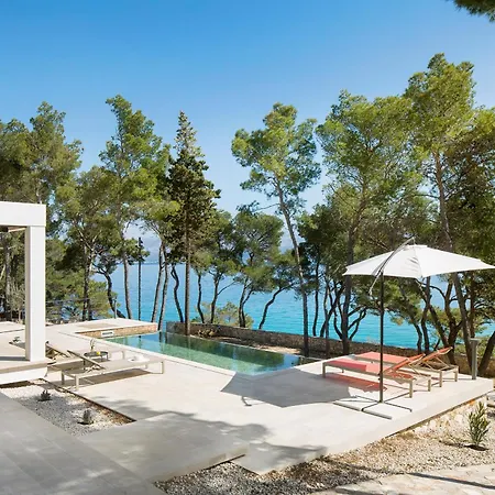 Vale - Exclusive & Private By The Sea * Sutivan