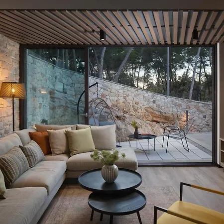 Vale - Exclusive & Private By The Sea Villa *